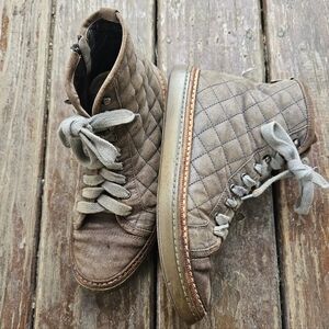 AGL Quilted High-Tops